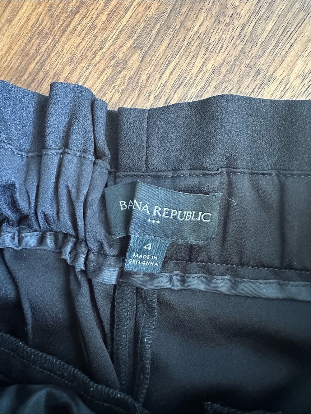 Lot of 3 Banana Republic Chino Shorts Trio - Tan, Olive & Black - Picture 6 of 8